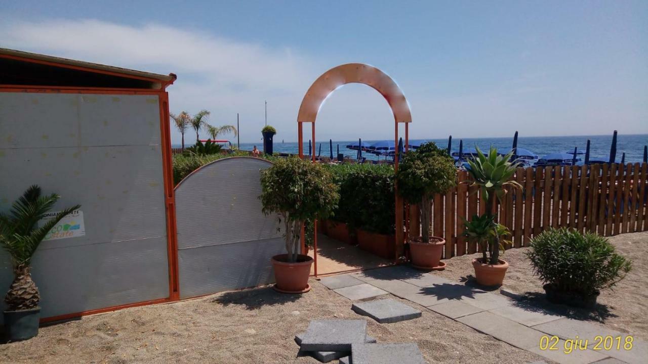 Aessebenessere Casavacanza Mascali Exteriör bild