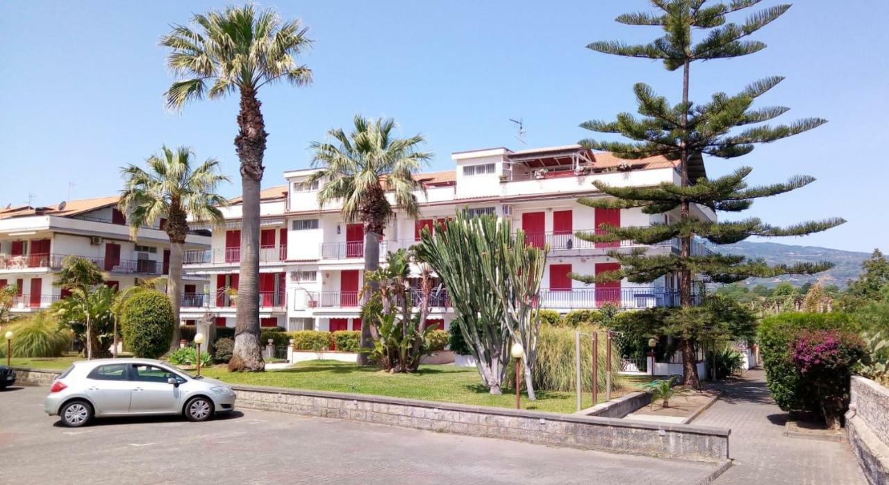 Aessebenessere Casavacanza Mascali Exteriör bild