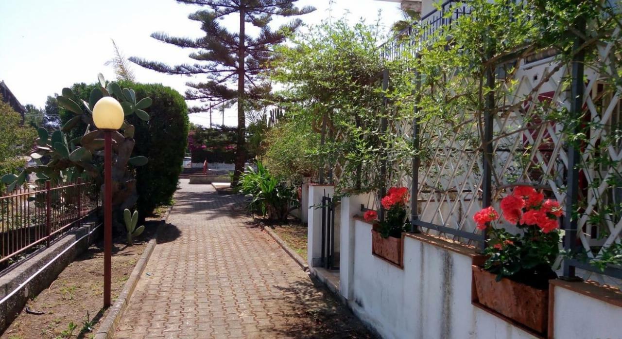 Aessebenessere Casavacanza Mascali Exteriör bild